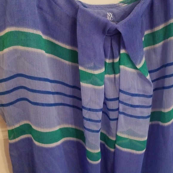 🛍 Blue and green striped tank 🛍 - Picture 2 of 3